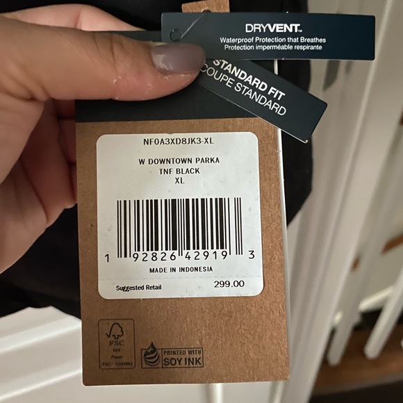 SOLD!!! North Face Downtown Parka Coat - Picture 5 of 6